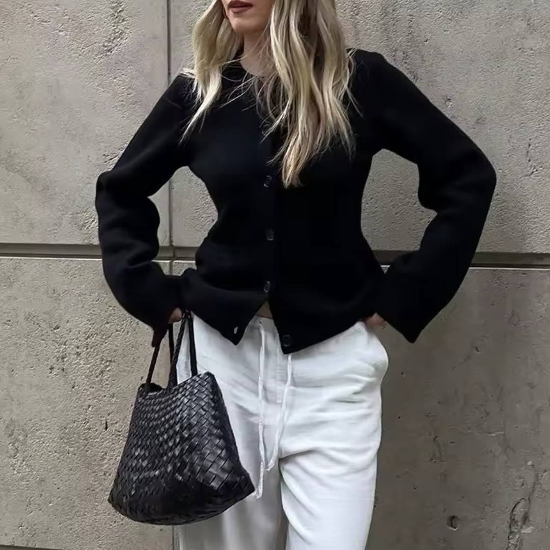 Elegante schwarze Strickjacke