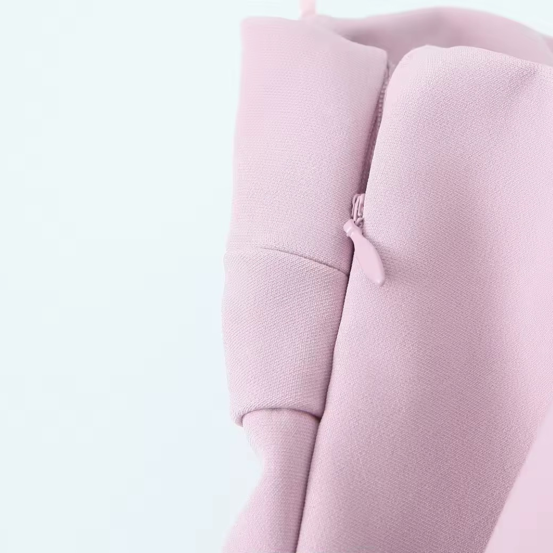 Trägerloses Kleid mit Schleife